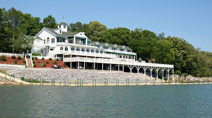 Douglas Lake Marina – Mountain Harbor Inn