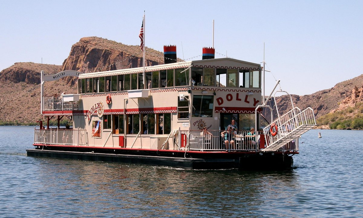 Canyon Lake Marina & Dolly Steamboat