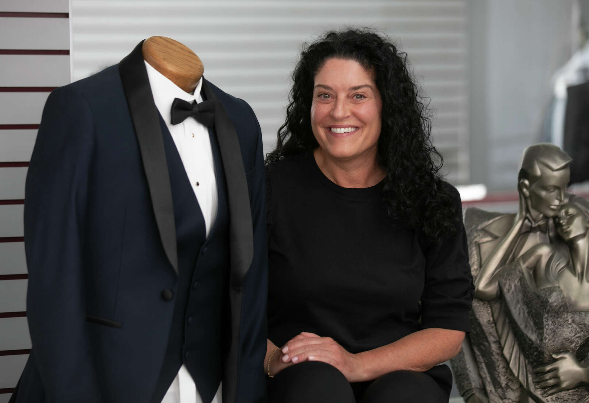 Rosario’s Tuxedo & Alterations